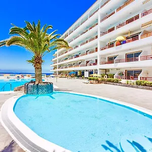 Playa De La Arena Apartment
